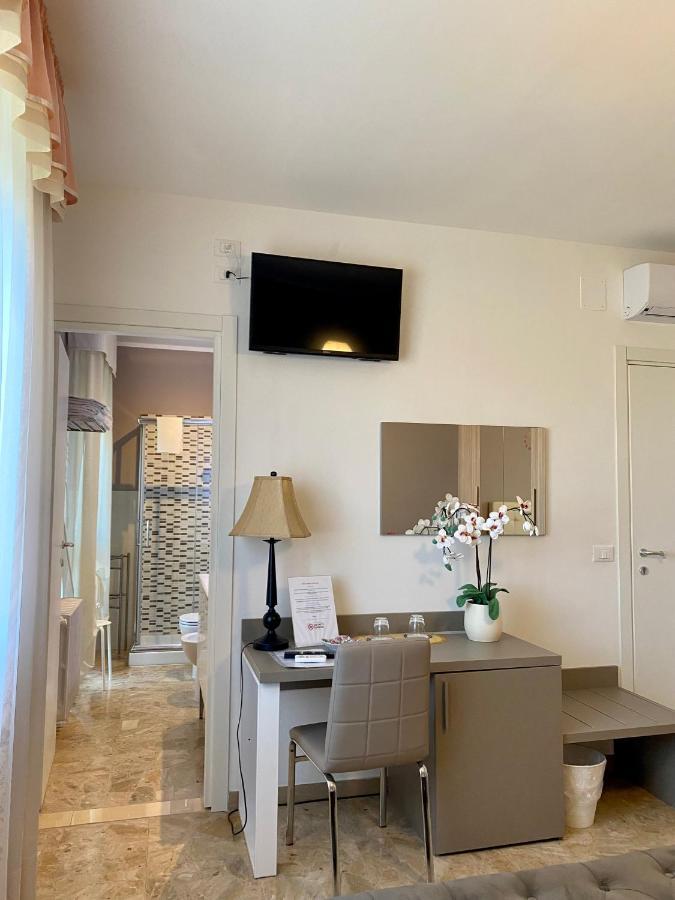 A Due Passi B&B Città Sant'Angelo Buitenkant foto